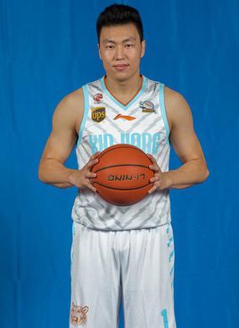 李根（16）